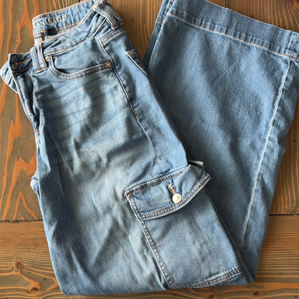 American eagle dreamy drape high rise baggy cargos size 4 long